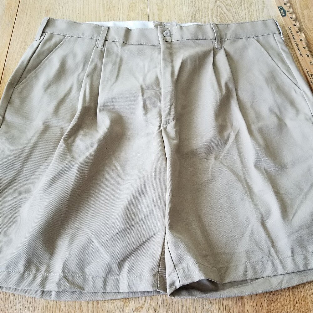 RED KAP Mens Sz 46 Khaki Shorts 10" Inseam